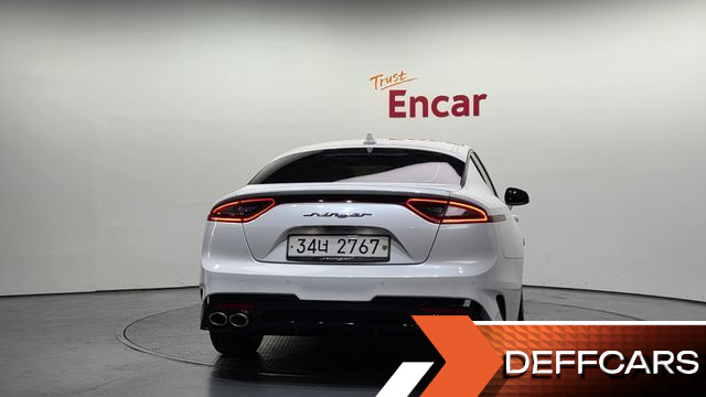 Kia STINGER 2.0 Turbo 2WD Platinum купить на сайте DeffCars