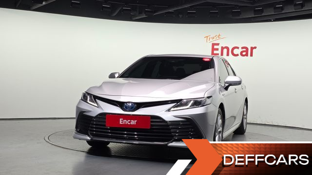 Toyota CAMRY 2.5 LE Hybrid купить на сайте DeffCars
