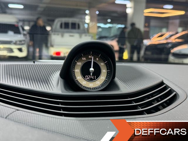 Porsche TAYCAN 4S купить на сайте DeffCars