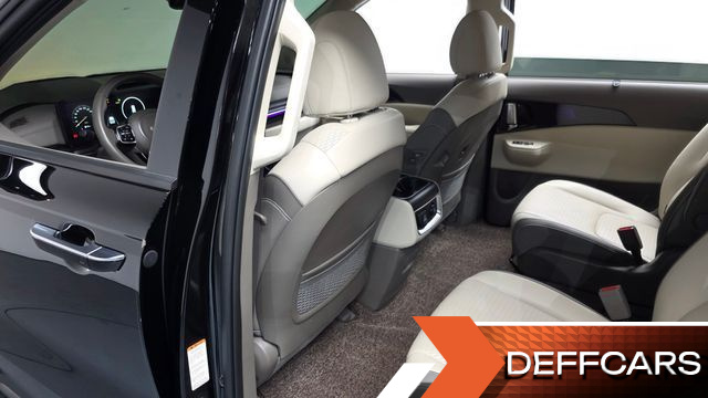 Kia CARNIVAL Gasoline 9-Seater Gravity купить на сайте DeffCars