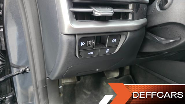 Hyundai GRANDEUR 2,5 Gasoline 2WD Premium купить на сайте DeffCars