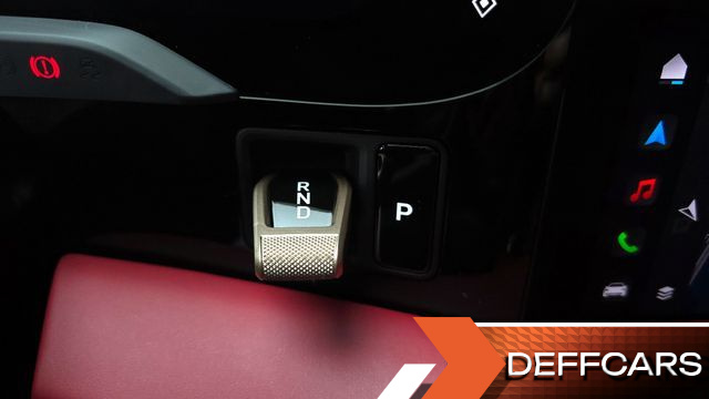 Porsche TAYCAN Base купить на сайте DeffCars