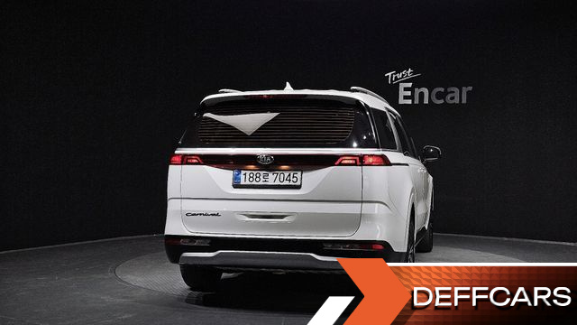 Kia CARNIVAL 9-Seater Prestige купить на сайте DeffCars