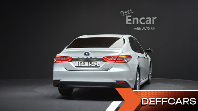 Toyota CAMRY 2.5 XLE Hybrid купить на сайте DeffCars