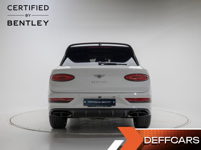 Bentley BENTAYGA 4.0 V8 EWB Azure купить на сайте DeffCars