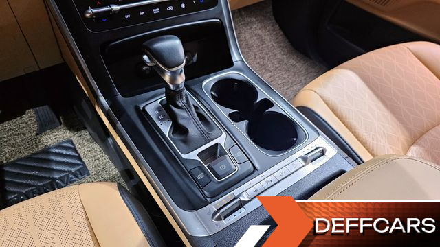 Kia CARNIVAL 9-Seater Prestige купить на сайте DeffCars