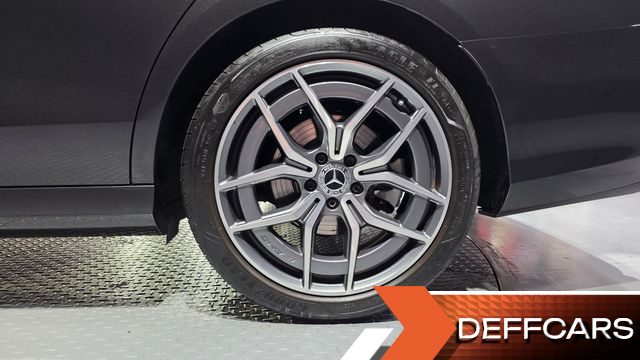 Mercedes E-CLASS E220d 4MATIC AMG Line купить на сайте DeffCars