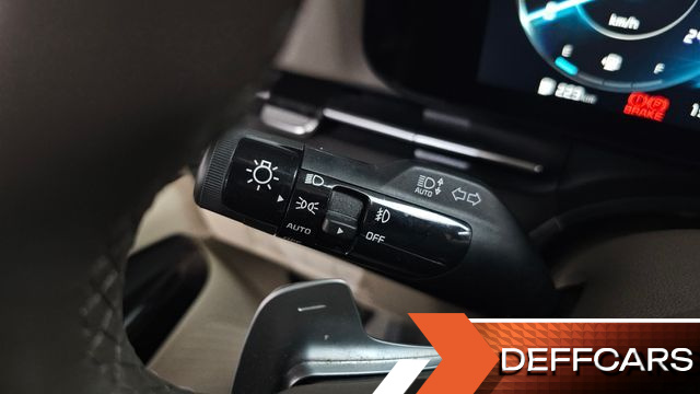 Kia CARNIVAL 9-Seater Signature купить на сайте DeffCars
