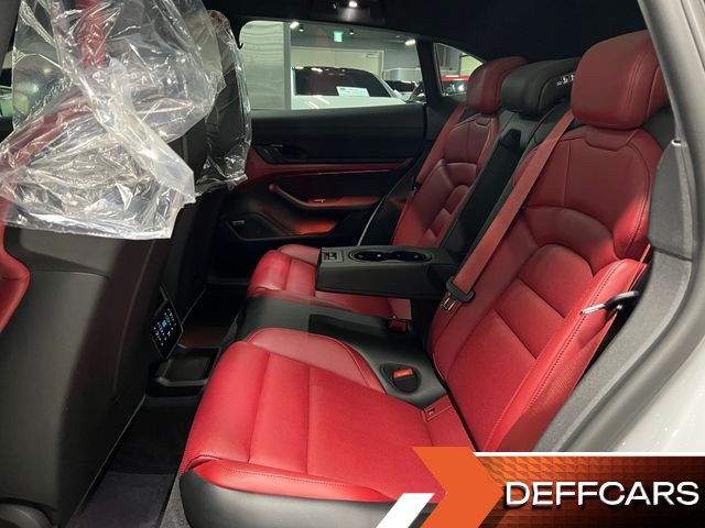 Porsche TAYCAN 4S Cross Turismo купить на сайте DeffCars