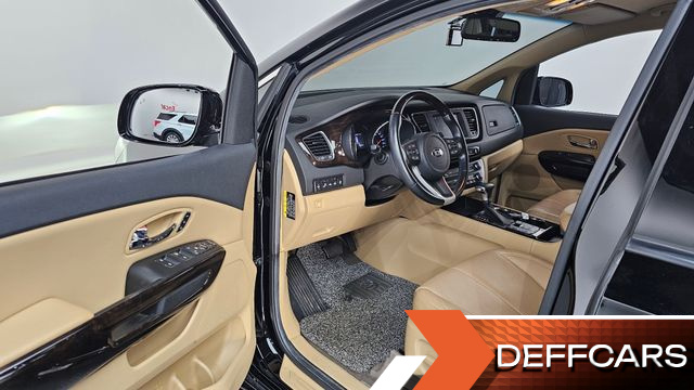 Kia CARNIVAL Gasoline 7-Seater Limousine President купить на сайте DeffCars