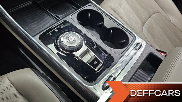 Kia CARNIVAL 9-Seater Noblesse купить на сайте DeffCars