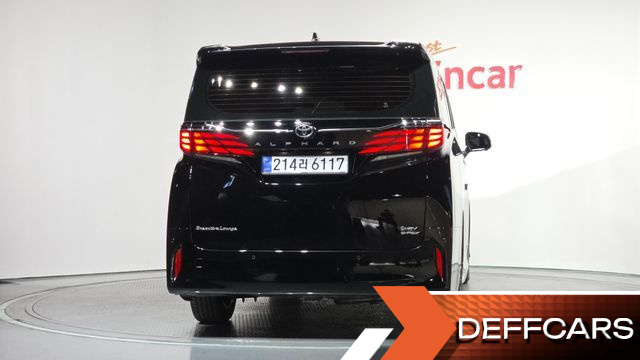 Toyota ALPHARD 2.5 HEV Executive AWD купить на сайте DeffCars