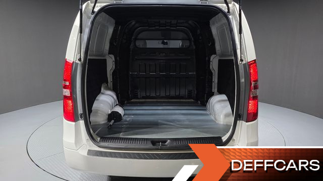 Hyundai STAREX Van 5-Seater Smart купить на сайте DeffCars