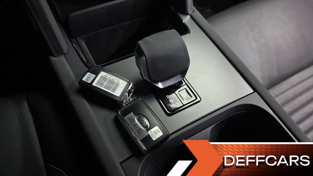 Land Rover DISCOVERY SPORT P250 Dynamic SE купить на сайте DeffCars