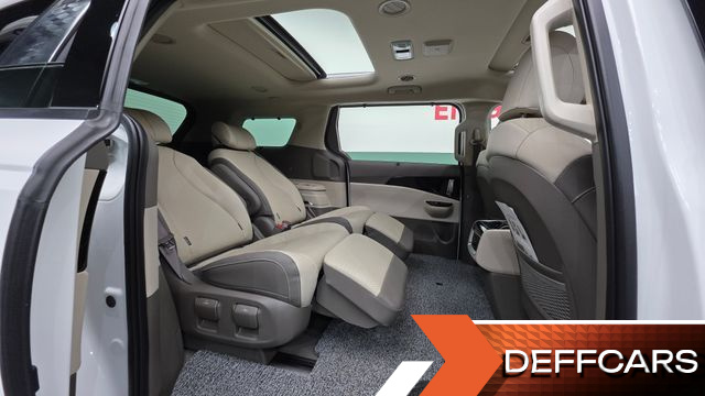 Kia CARNIVAL 7-Seater Noblesse купить на сайте DeffCars