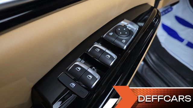 Kia CARNIVAL 9-Seater Noblesse купить на сайте DeffCars