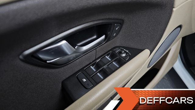 Land Rover RANGE ROVER EVOQUE 2.0 TD4 SE купить на сайте DeffCars