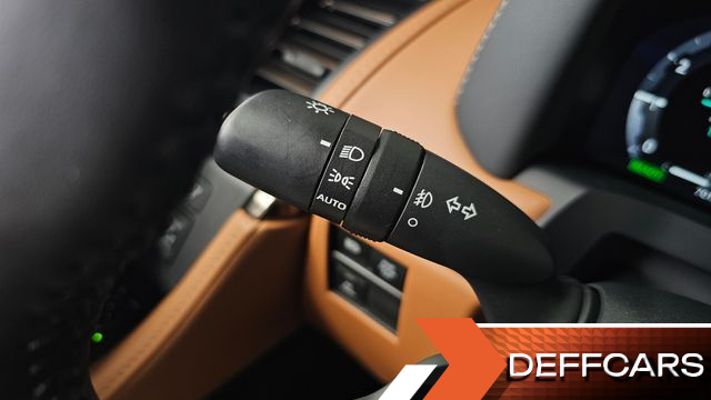 Toyota ALPHARD 2.5 HEV Executive AWD купить на сайте DeffCars