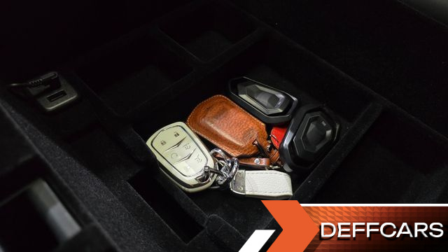 Cadillac ESCALADE 6.2 4th купить на сайте DeffCars