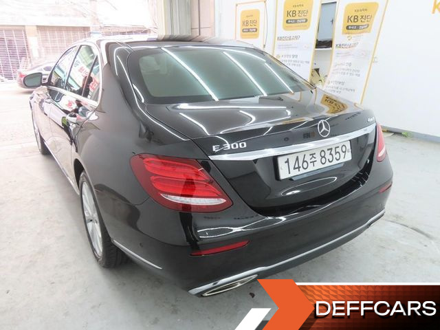 Mercedes E-CLASS E300 4MATIC Exclusive купить на сайте DeffCars