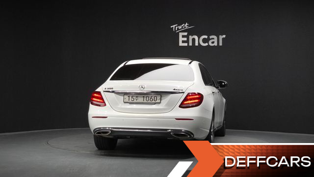 Mercedes E-CLASS E300 4MATIC Avnatgarde купить на сайте DeffCars