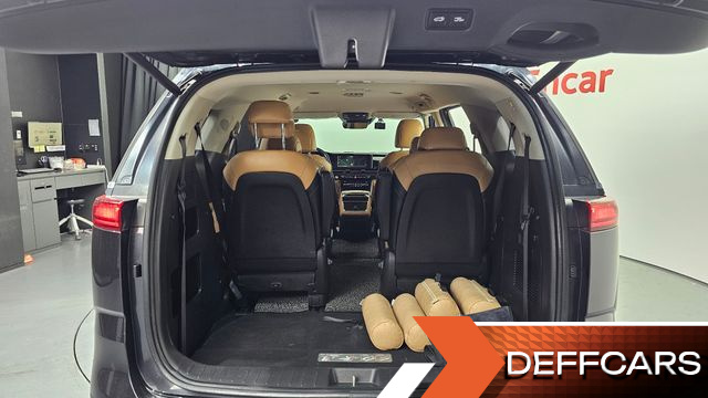 Kia CARNIVAL 9-Seater Noblesse купить на сайте DeffCars