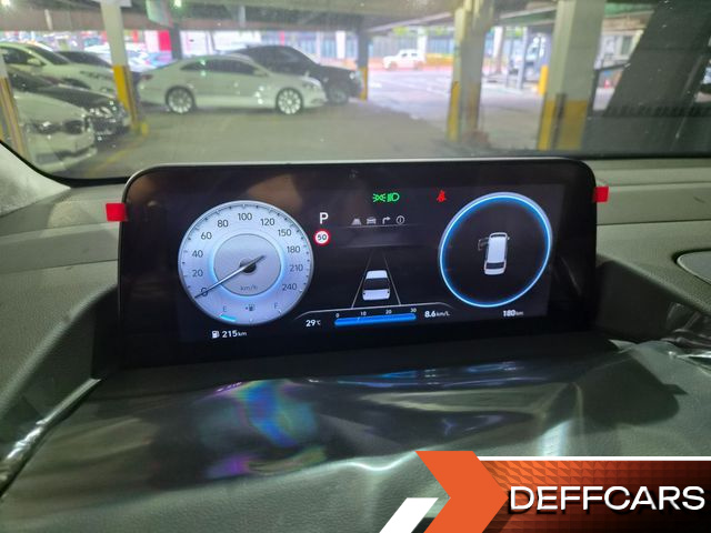 Hyundai STARIA 4WD Lounge 7-Seater Inspiration купить на сайте DeffCars