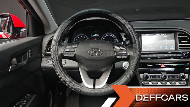 Hyundai AVANTE 1.6 Premium купить на сайте DeffCars