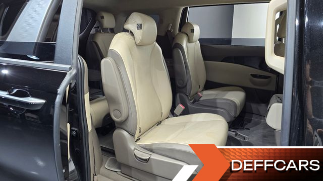 Kia CARNIVAL 9-Seater Prestige купить на сайте DeffCars