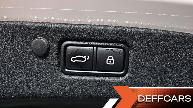 Hyundai GRANDEUR 2.5 Calligraphy купить на сайте DeffCars