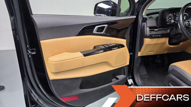 Kia CARNIVAL 9-Seater Noblesse купить на сайте DeffCars