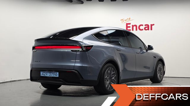 Tesla MODEL Y L Long Range AWD купить на сайте DeffCars