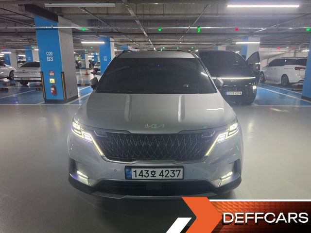 Kia CARNIVAL Gasoline 9-Seater Signature купить на сайте DeffCars