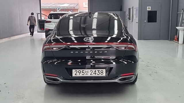 Hyundai GRANDEUR 2.5 Le Blanc купить на сайте DeffCars