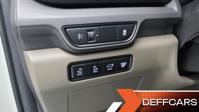 Kia CARNIVAL 9-Seater Prestige купить на сайте DeffCars