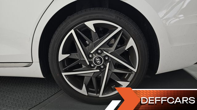 Hyundai GRANDEUR 3.3 Le Blanc купить на сайте DeffCars