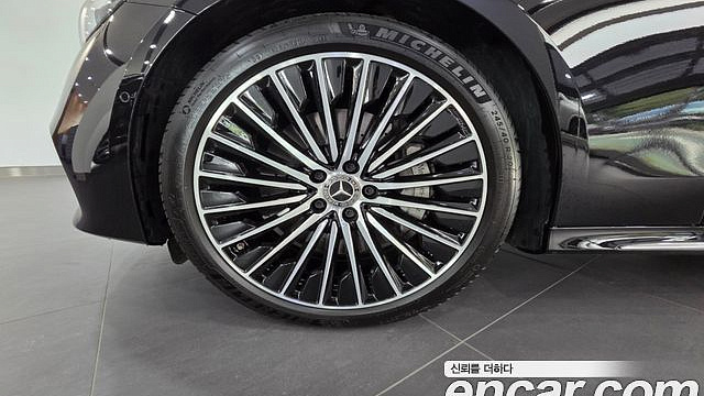Mercedes E-CLASS E450 4MATIC Exclusive купить на сайте DeffCars