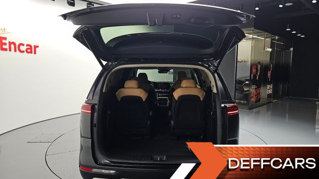 Kia CARNIVAL 9-Seater Noblesse купить на сайте DeffCars
