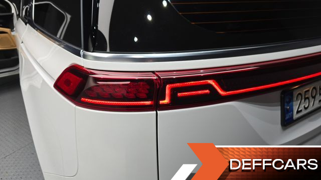 Kia CARNIVAL 9-Seater Signature купить на сайте DeffCars
