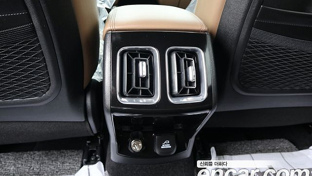 Kia SORENTO Gasoline 2.5T 2WD Signature купить на сайте DeffCars