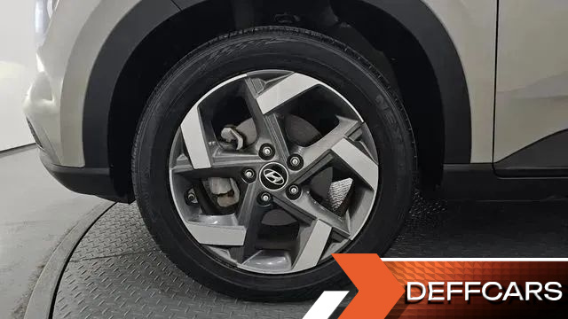 Hyundai VENUE 1.6 Flux купить на сайте DeffCars