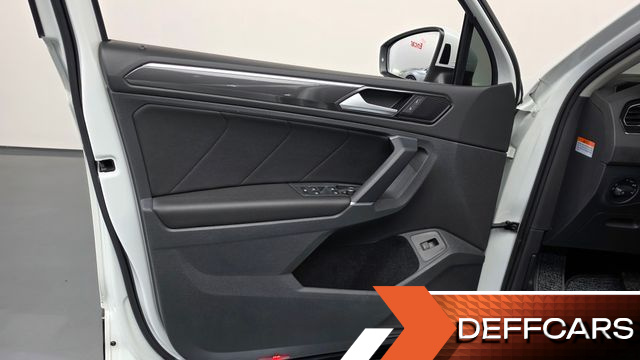 Volkswagen TIGUAN 2.0 TDI Prestige купить на сайте DeffCars