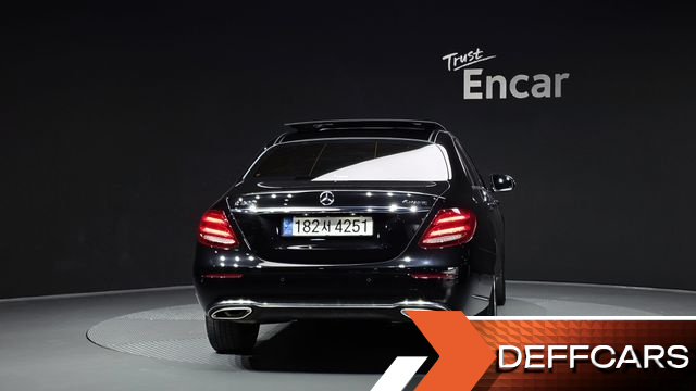 Mercedes E-CLASS E300 4MATIC Exclusive купить на сайте DeffCars