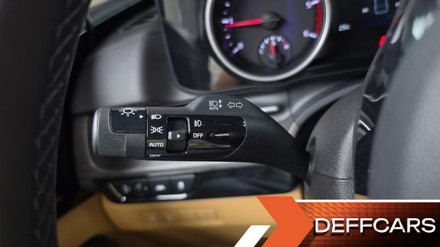 Kia CARNIVAL Diesel 9-Seater Prestige купить на сайте DeffCars
