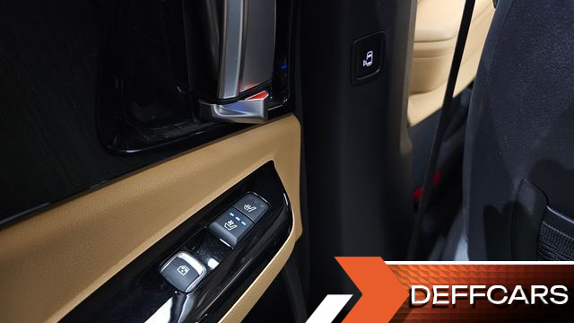 Kia CARNIVAL 7-Seater Signature купить на сайте DeffCars