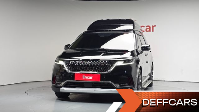 Kia CARNIVAL 7-Seater Hi-Limousine Signature купить на сайте DeffCars