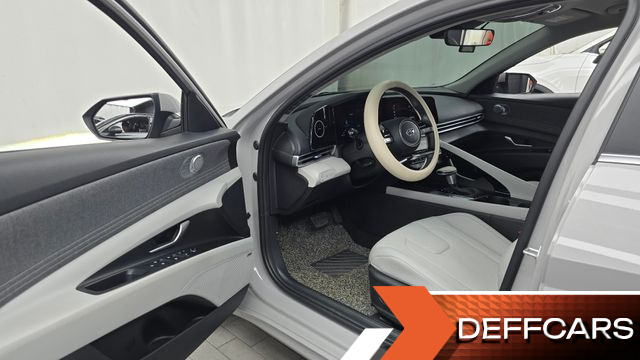 Hyundai AVANTE 1.6 Inspiration купить на сайте DeffCars