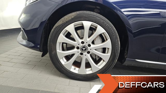 Mercedes E-CLASS E300 Exclusive купить на сайте DeffCars
