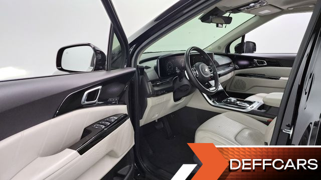 Kia CARNIVAL Gasoline 9-Seater Signature купить на сайте DeffCars