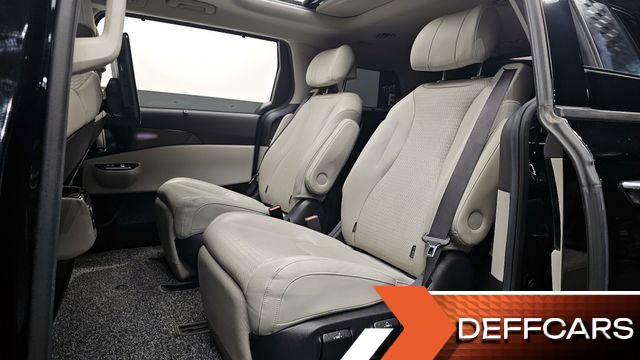 Kia CARNIVAL 7-Seater Signature купить на сайте DeffCars